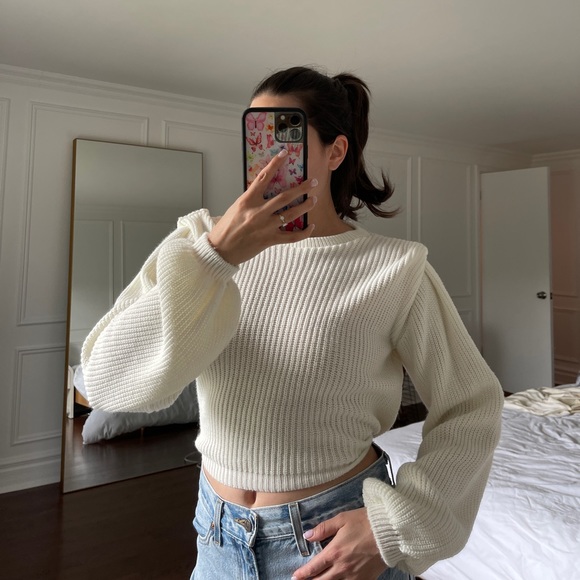 Cream open back sweater - Picture 6 of 8